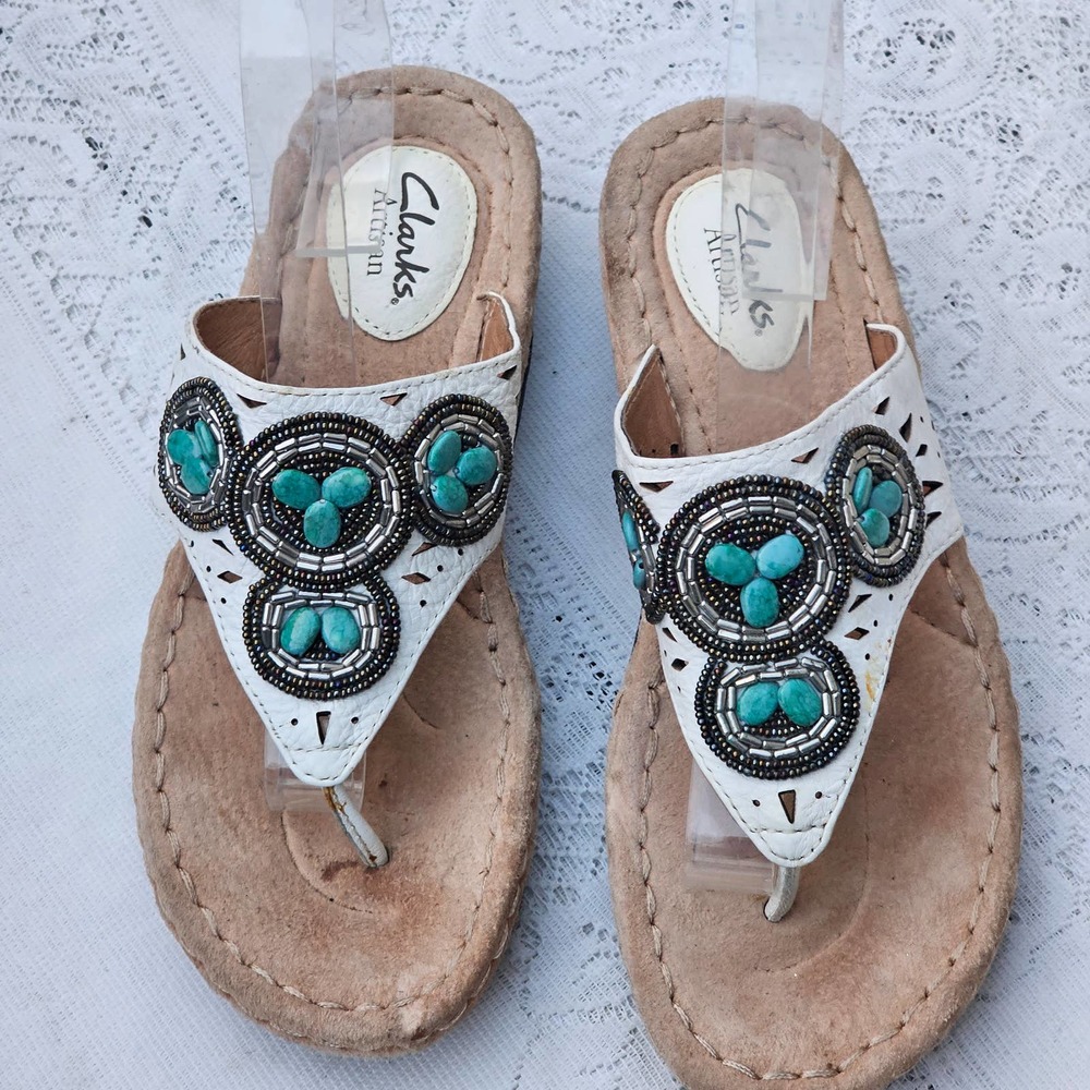 Clarks Artisan‎ Womens Size 61/2 Thong Sandals Turquoise Embellishments